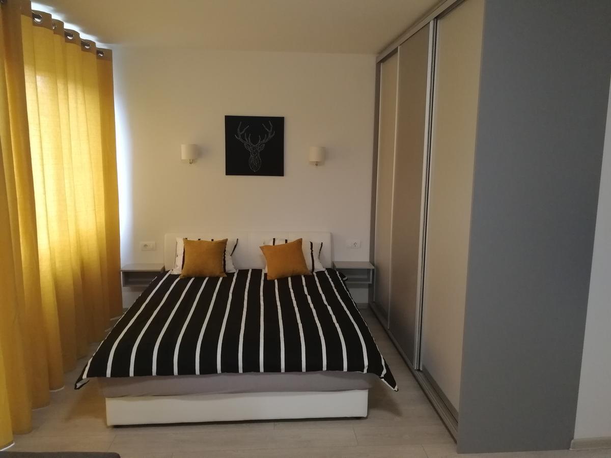 Apartment Oasis Banovo Brdo-Ada Ciganlija เบลเกรด ภายนอก รูปภาพ