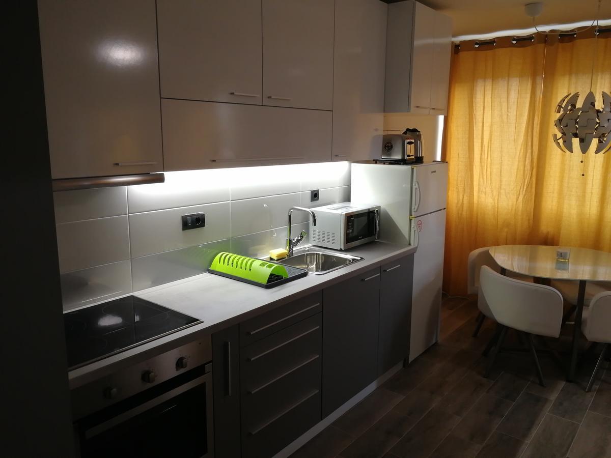 Apartment Oasis Banovo Brdo-Ada Ciganlija เบลเกรด ภายนอก รูปภาพ