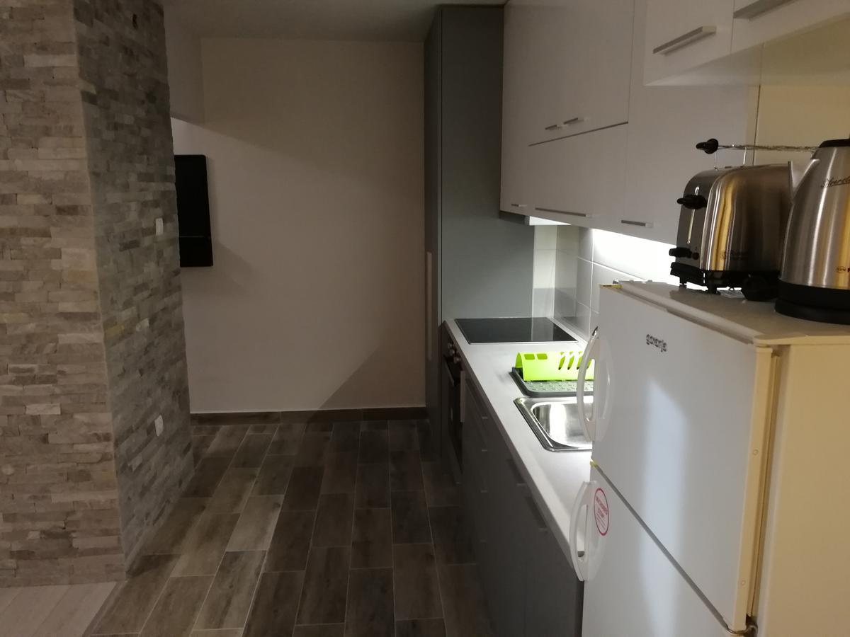 Apartment Oasis Banovo Brdo-Ada Ciganlija เบลเกรด ภายนอก รูปภาพ